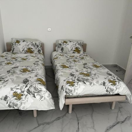 Skylark 2 Apartment With Terrace Is-Swieqi Bagian luar foto