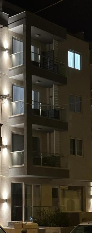 Skylark 2 Apartment With Terrace Is-Swieqi Bagian luar foto